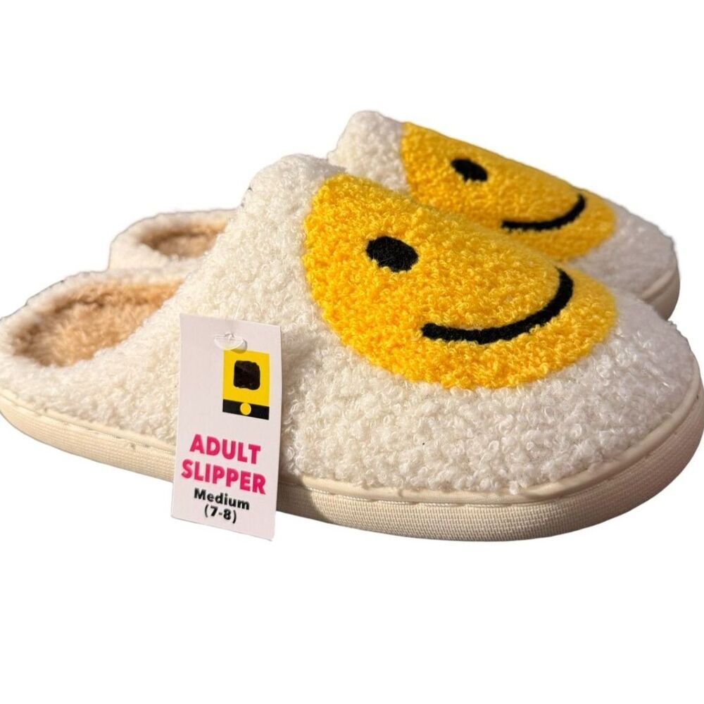 NWT Sugar & Spice Women's Happy Face Plush Slippers White/Yellow Size M (7-8) - Picture 3 of 7